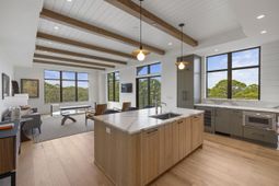 5444 Southern Pines Lane photo 4