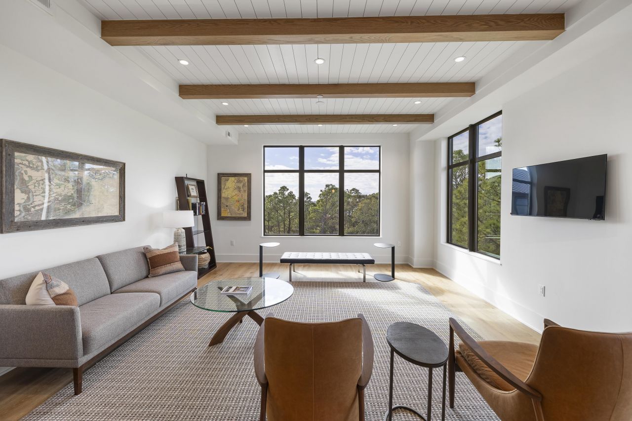 5444 Southern Pines Lane Photo 4