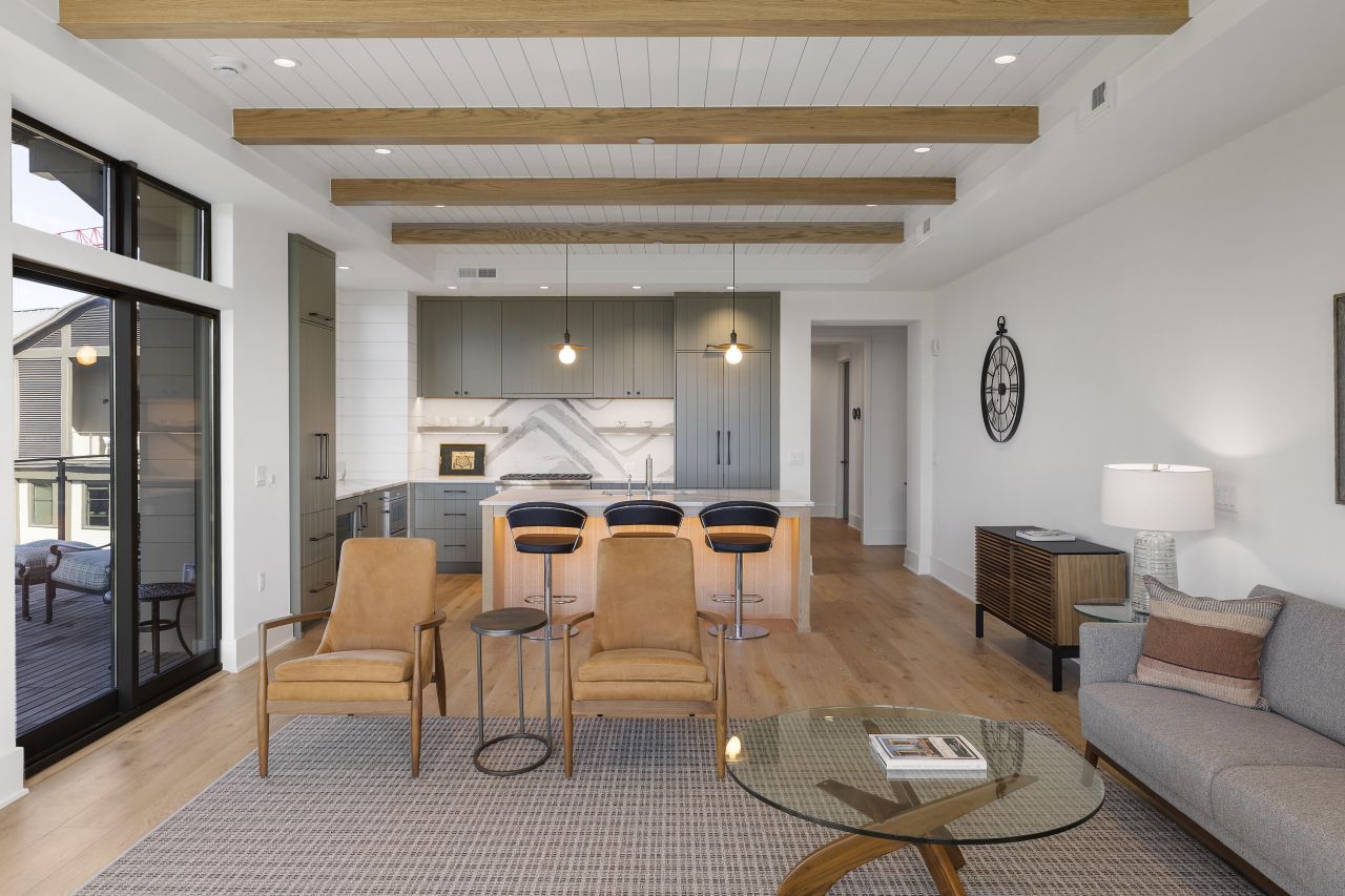 5444 Southern Pines Lane Photo 9