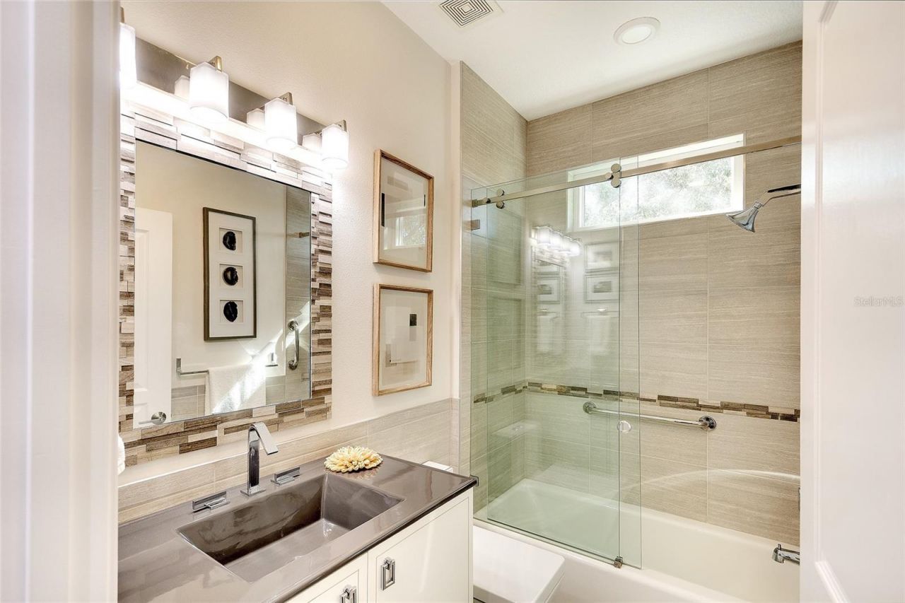 8459 Idlewood Court, Lakewood Ranch, FL 34202 Photo