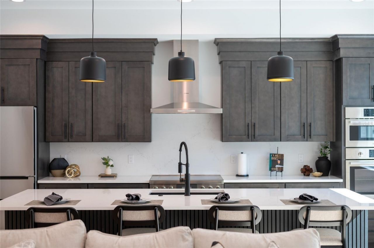 2446 Floyd Street, Sarasota, FL 34239 Photo