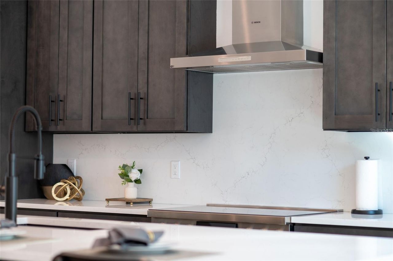 2446 Floyd Street, Sarasota, FL 34239 Photo