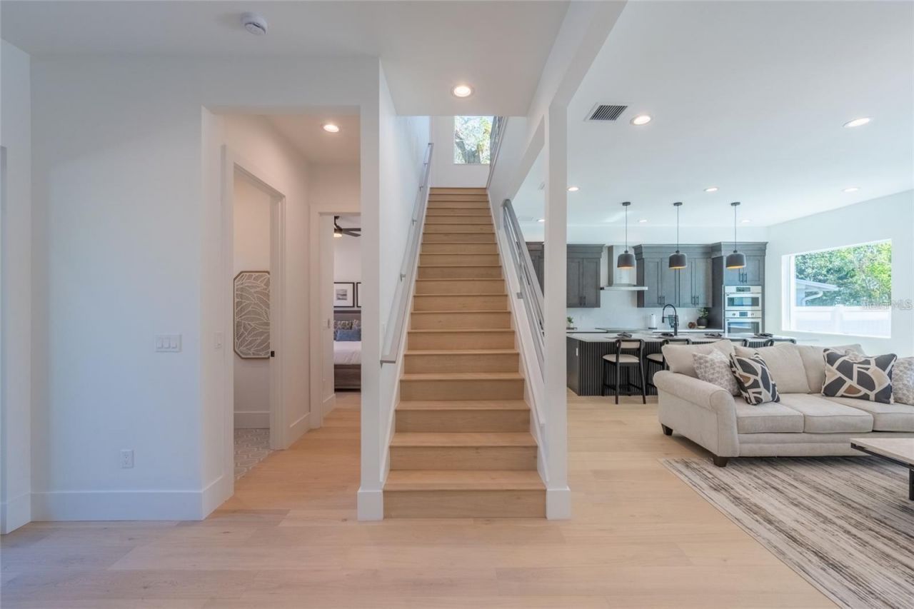 2446 Floyd Street, Sarasota, FL 34239 Photo