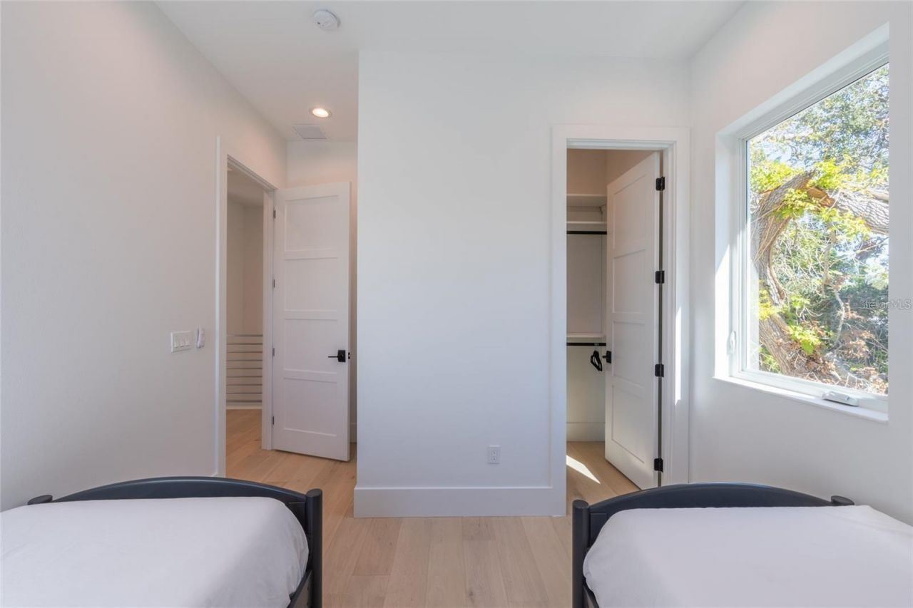 2446 Floyd Street, Sarasota, FL 34239 Photo