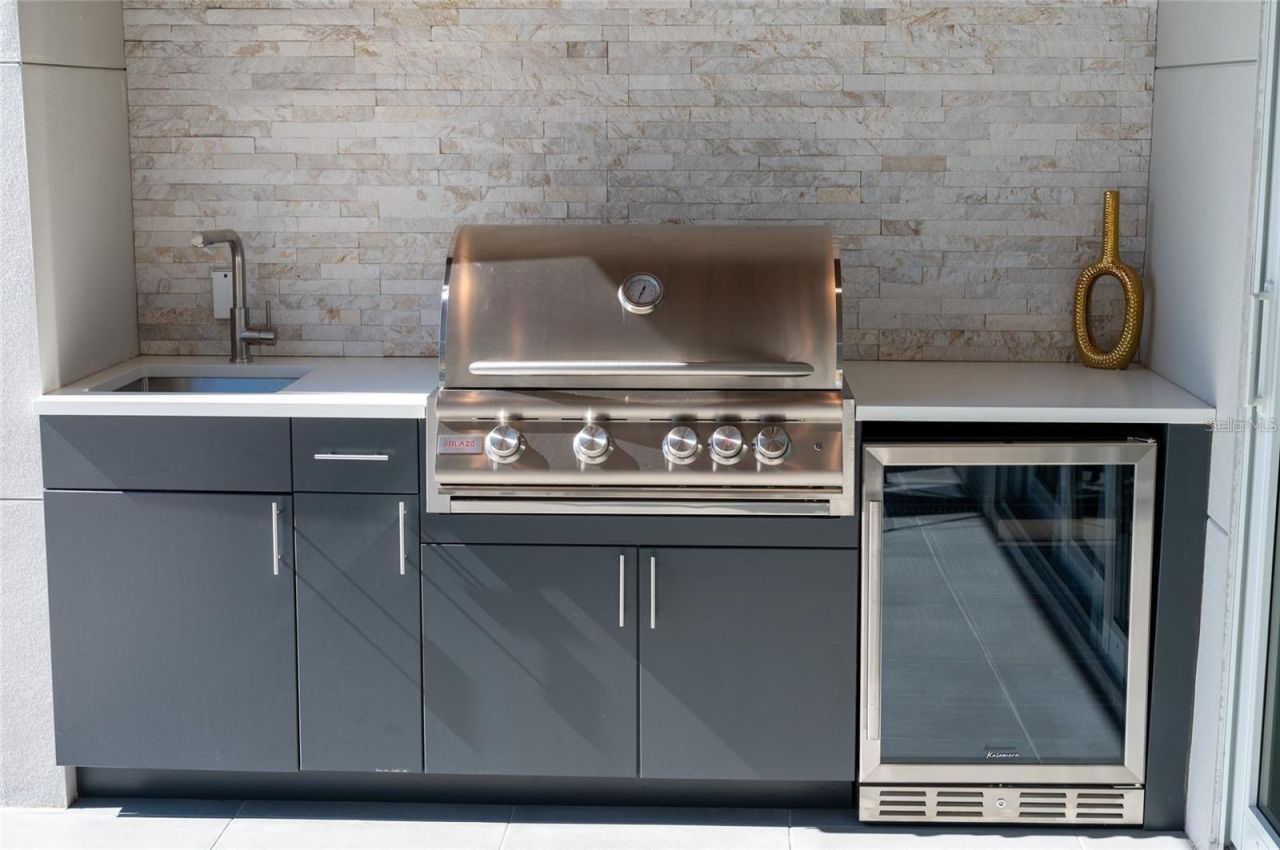 2446 Floyd Street, Sarasota, FL 34239 Photo