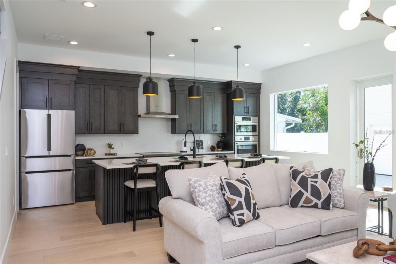 2446 Floyd Street, Sarasota, FL 34239 Photo