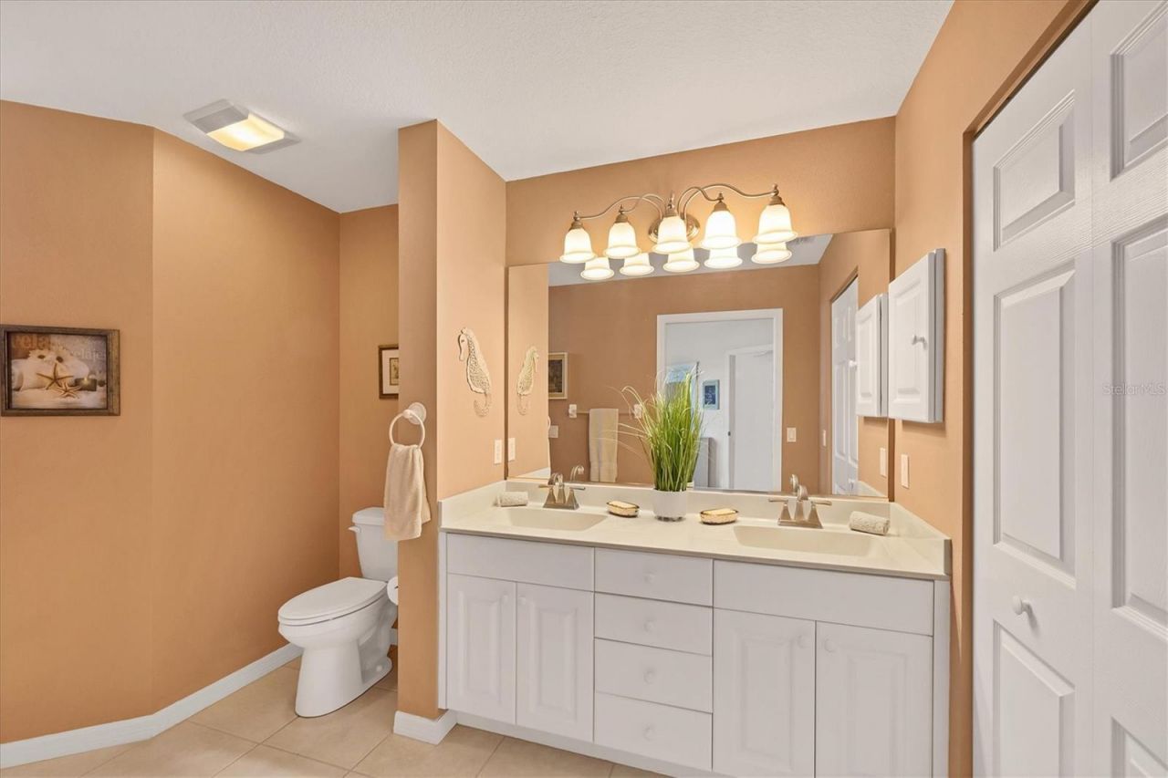 107 Woodbridge Drive, Unit 102, Venice, FL 34293 Photo