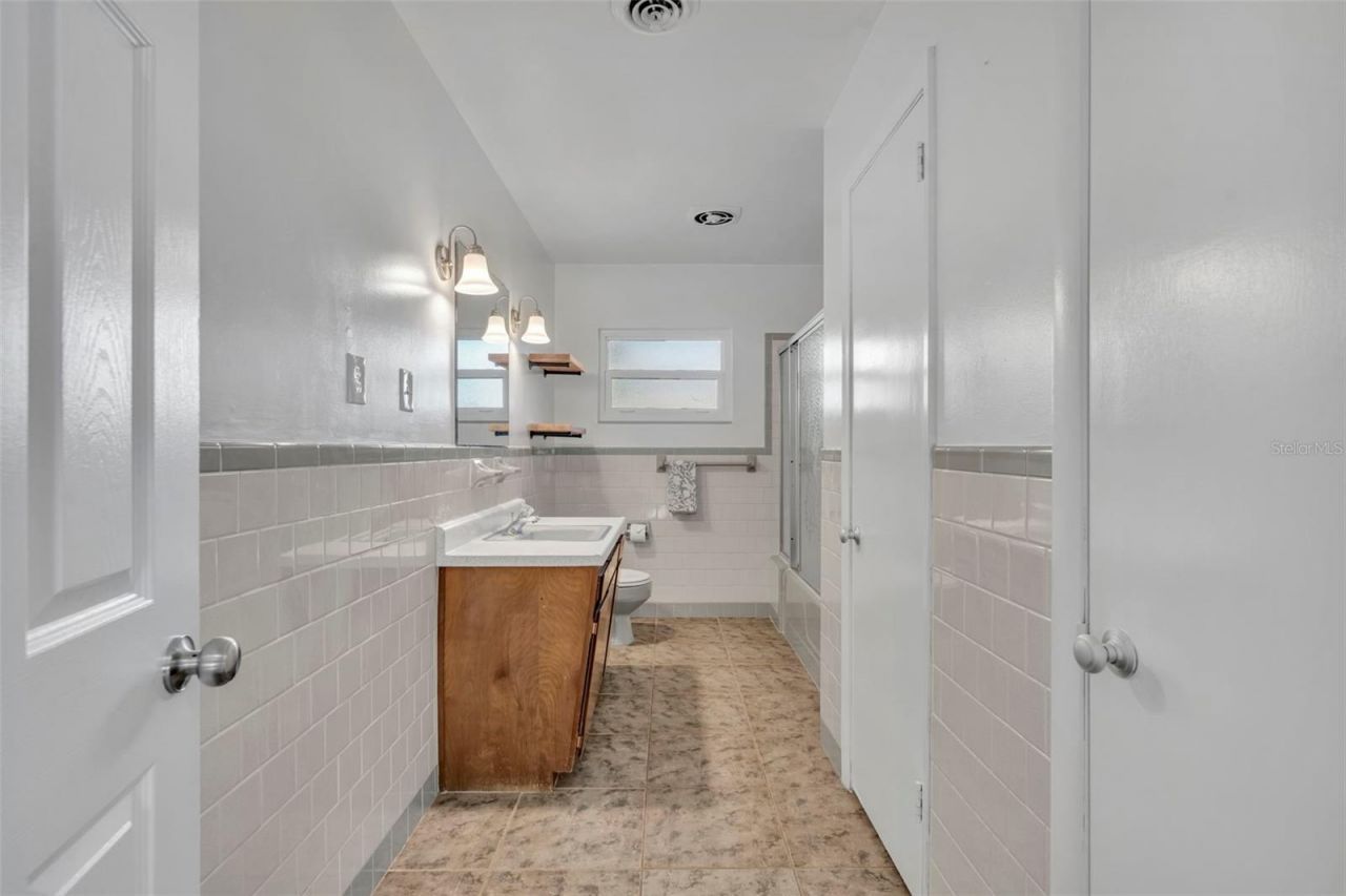 119 Lake Drive, Oviedo, FL 32765 Photo