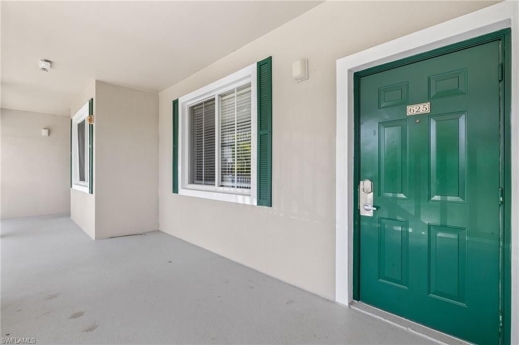 7940 Mahogany Run Ln, Unit 625, Naples, FL 34113 Photo