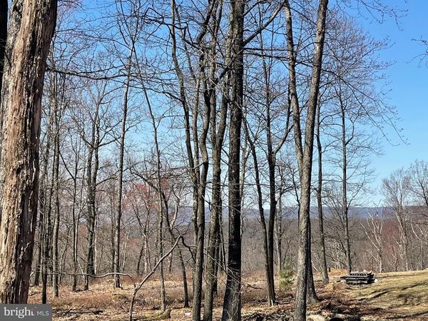 2 PRINCESS DRIVE, ZION GROVE, PA 17985