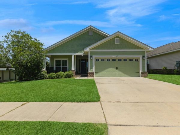 697 Marquis Way, Freeport, FL 32439