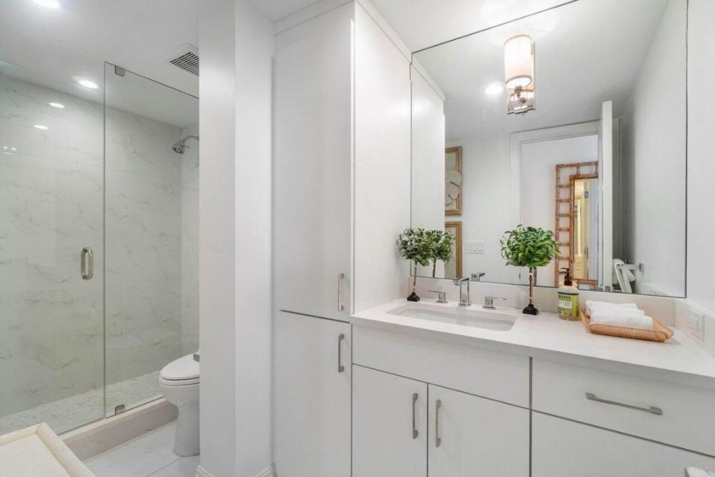 2170 Ibis Isle Road, Unit 3, Palm Beach, FL 33480 Photo