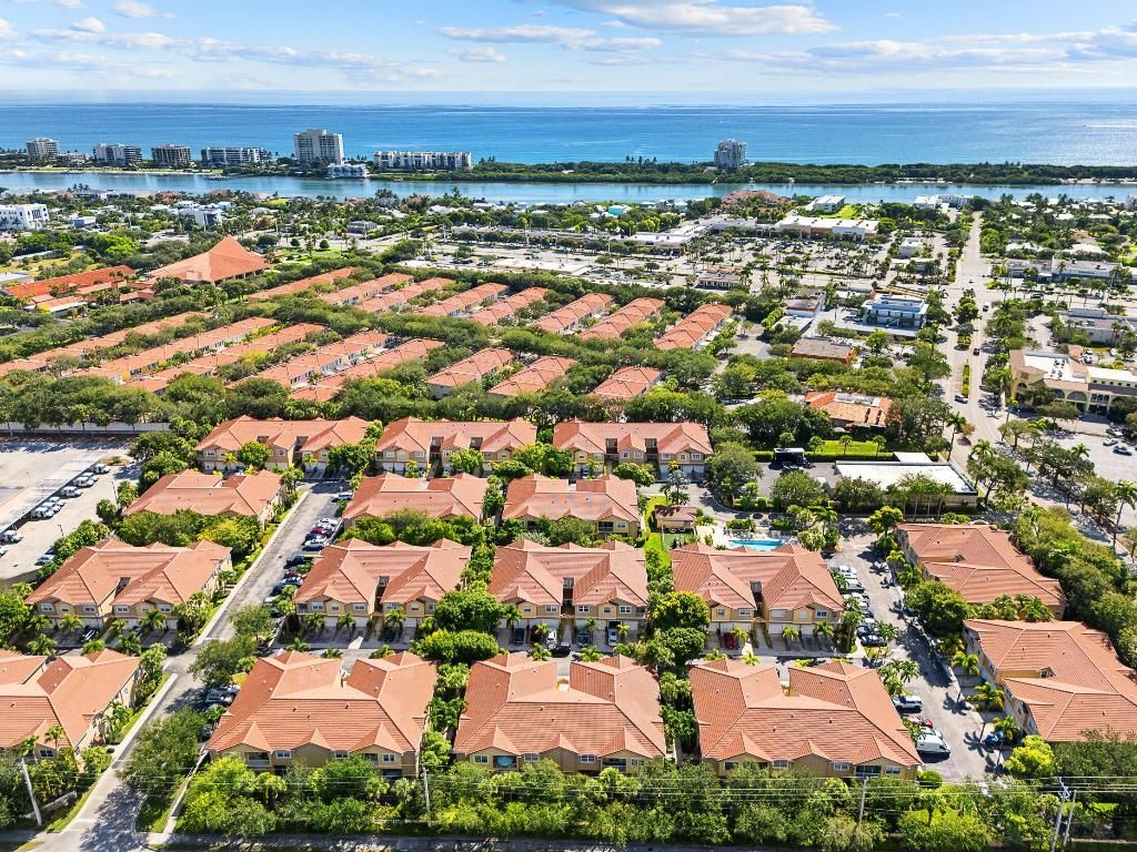 115 Lighthouse Circle, Unit C, Tequesta, FL 33469 Photo