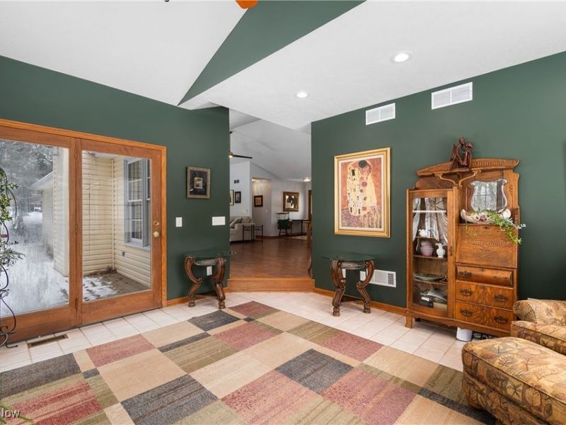 8779 Glenarden Circle NW, Massillon, OH 44646 Photo 18