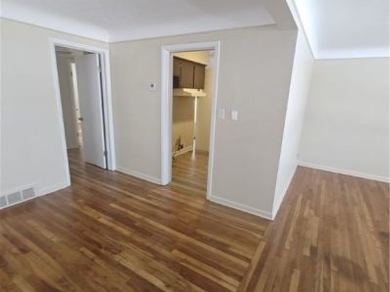 17460 Chagrin Boulevard, Shaker Heights, OH 44120 Photo 8