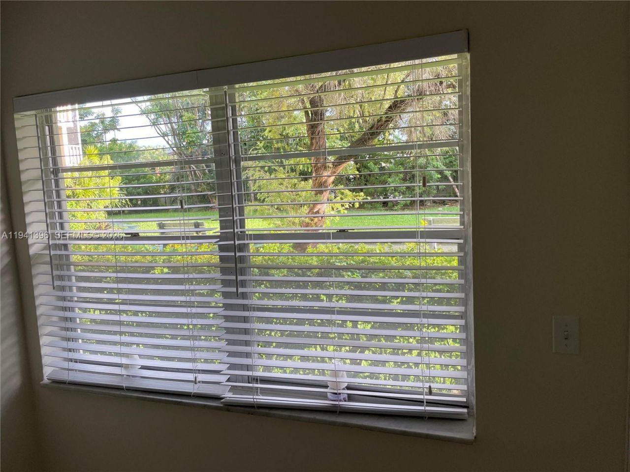 1450 Atlantic Shores Blvd, Unit 109, Hallandale Beach, FL 33009 Photo