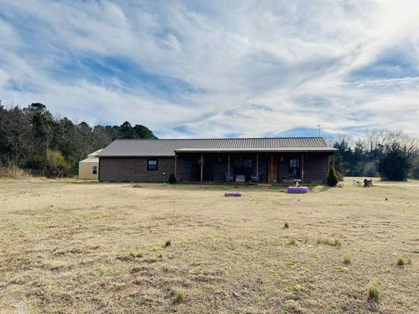 22 Mount Olive Rd., Plummerville, AR 72127