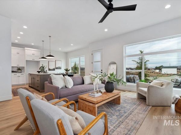 735 S Calhoun Ln, Star, ID 83669