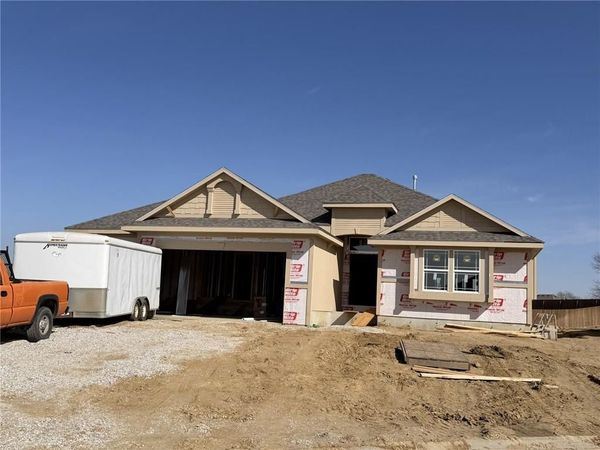 15600 Sheridan Court, Basehor, KS 66007