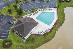 448 Mahogany Dr. photo 4