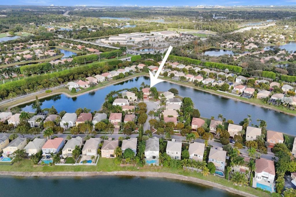 8976 Biddle Court, Wellington, FL 33414 Photo