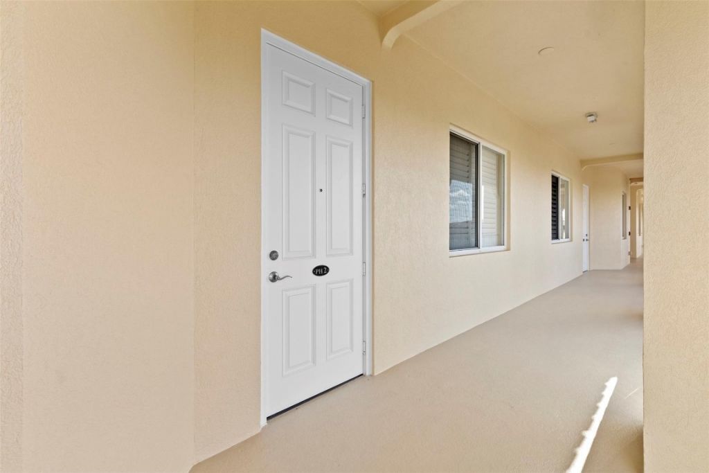 20 Harbour Isle Dr, Unit PH02, Hutchinson Island, FL 34949 Photo