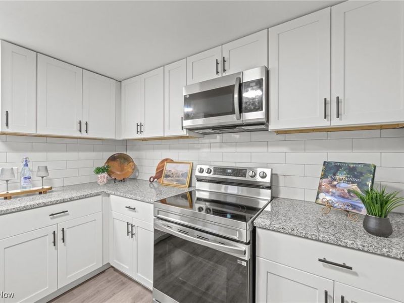 1259 Faircliff Street, Louisville, OH 44641 Photo 17