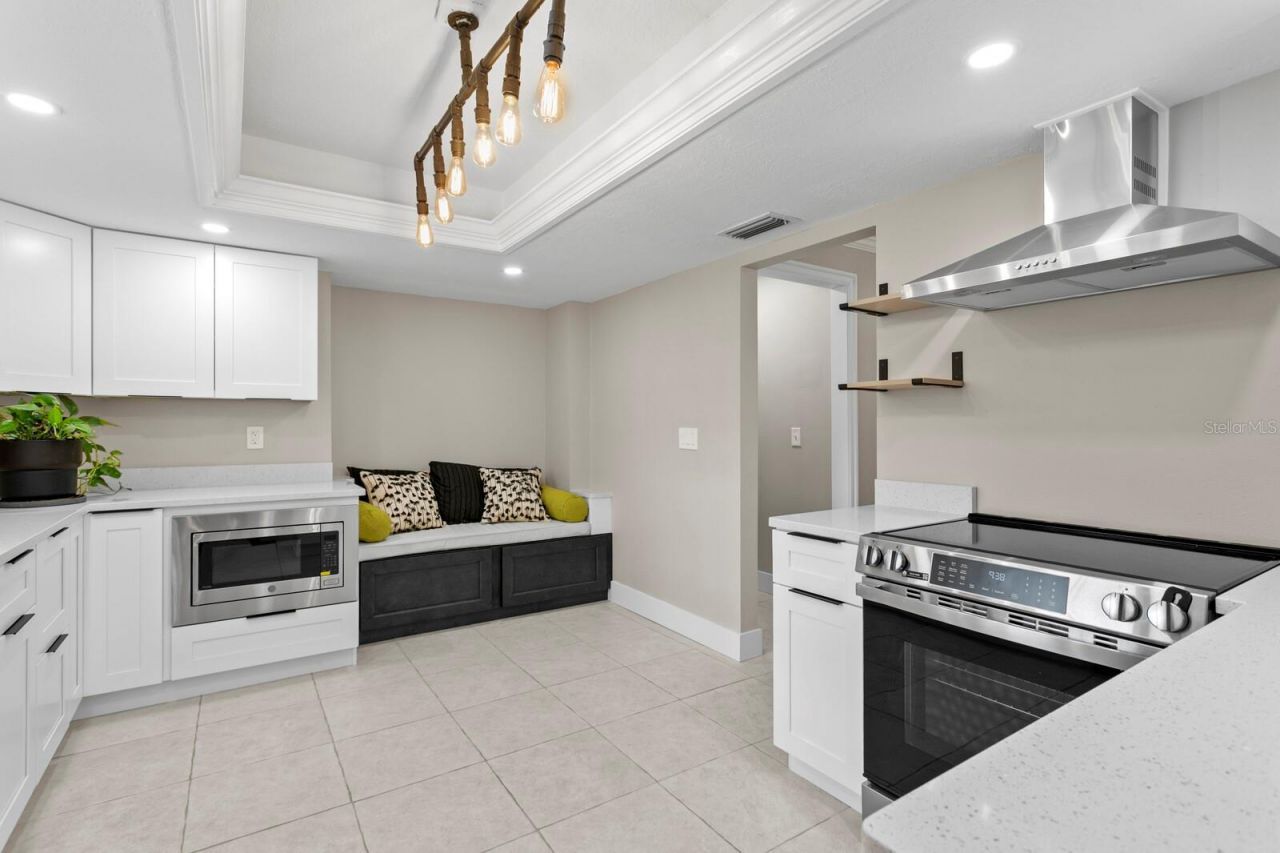 8407 Granite Place, Tampa, FL 33615 Photo