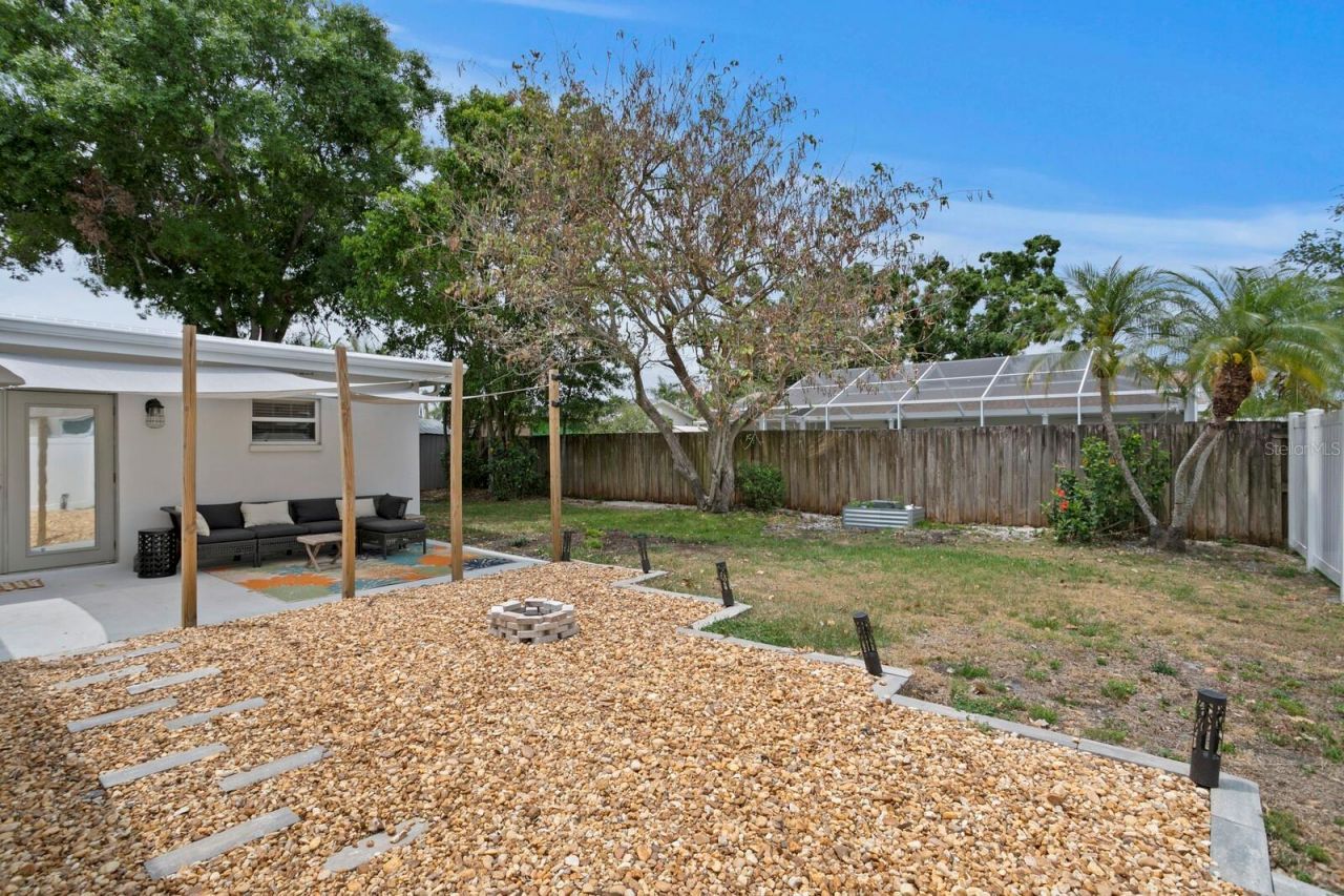 8407 Granite Place, Tampa, FL 33615 Photo