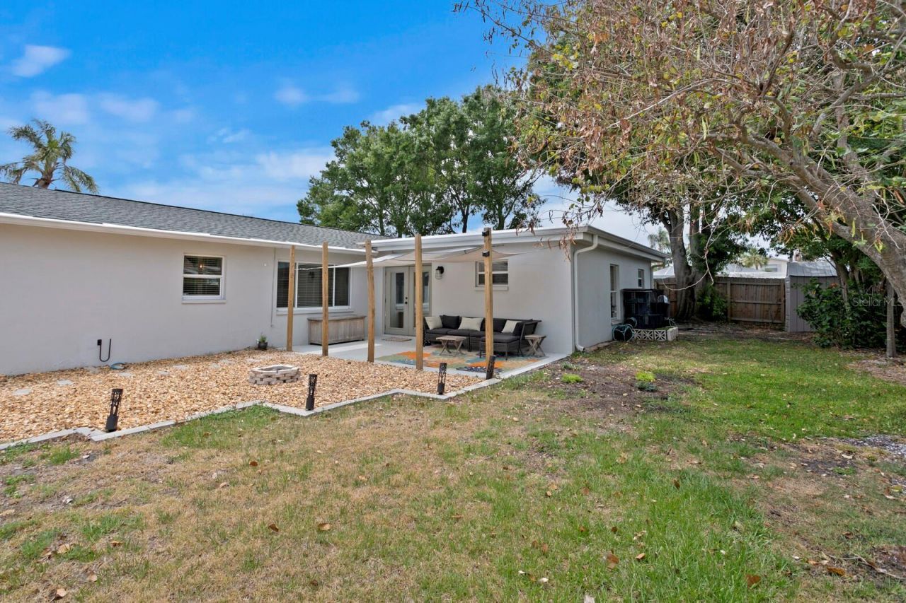 8407 Granite Place, Tampa, FL 33615 Photo