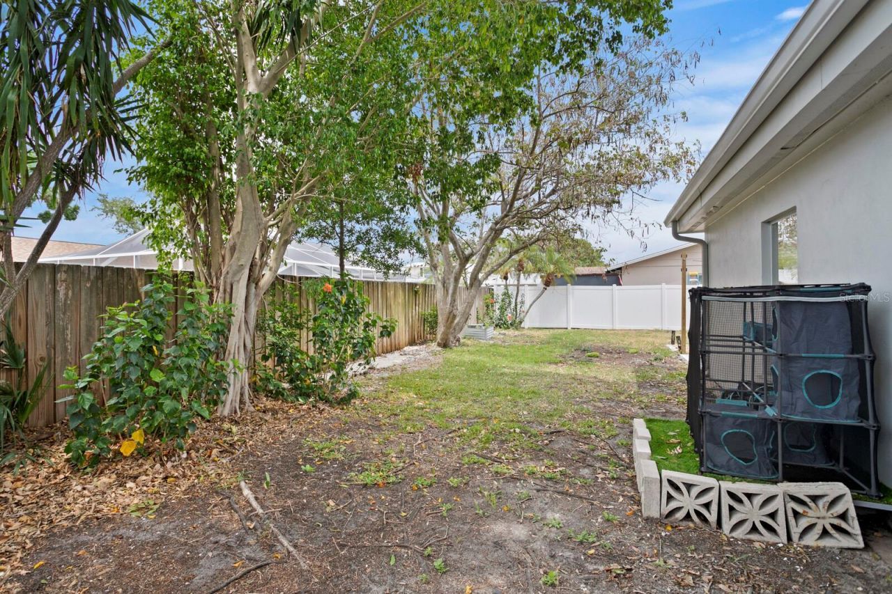 8407 Granite Place, Tampa, FL 33615 Photo