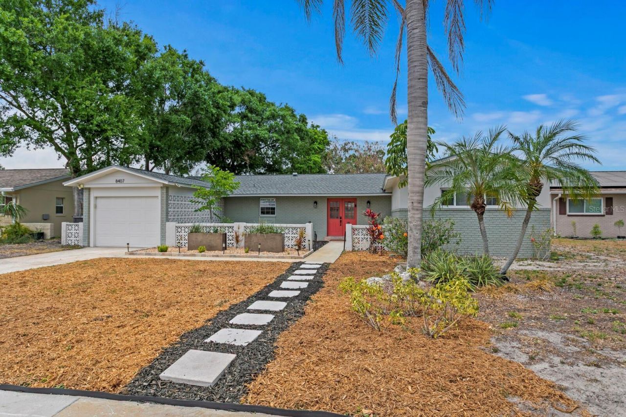 8407 Granite Place, Tampa, FL 33615 Photo