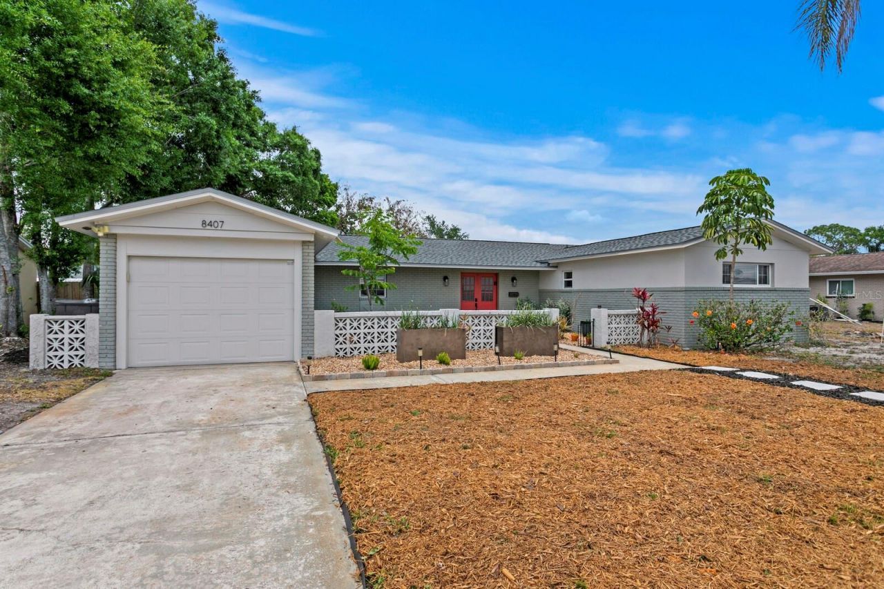 8407 Granite Place, Tampa, FL 33615 Photo