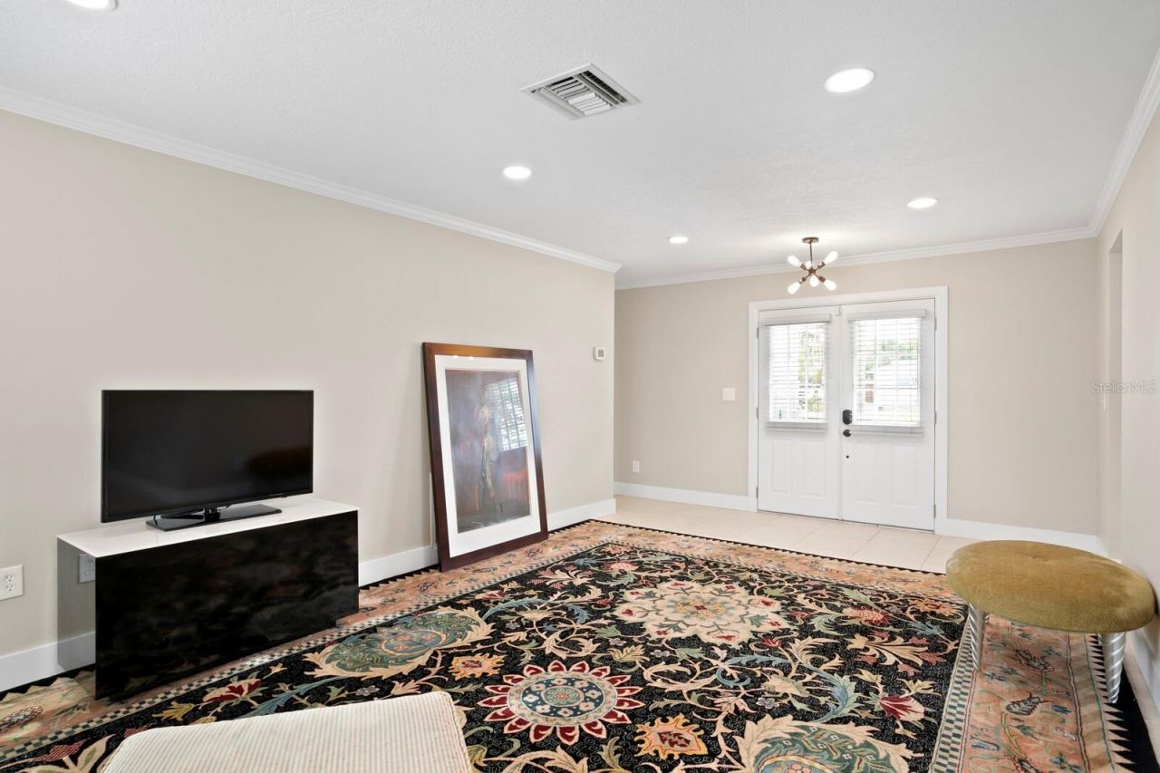 8407 Granite Place, Tampa, FL 33615 Photo