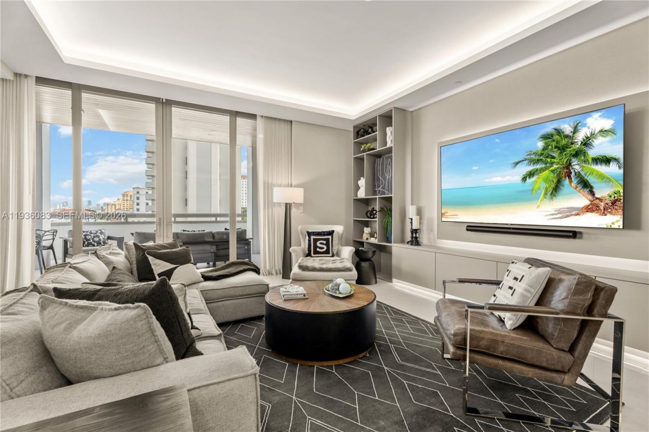 515 Valencia Ave, Unit 403, Coral Gables, FL 33134 Photo