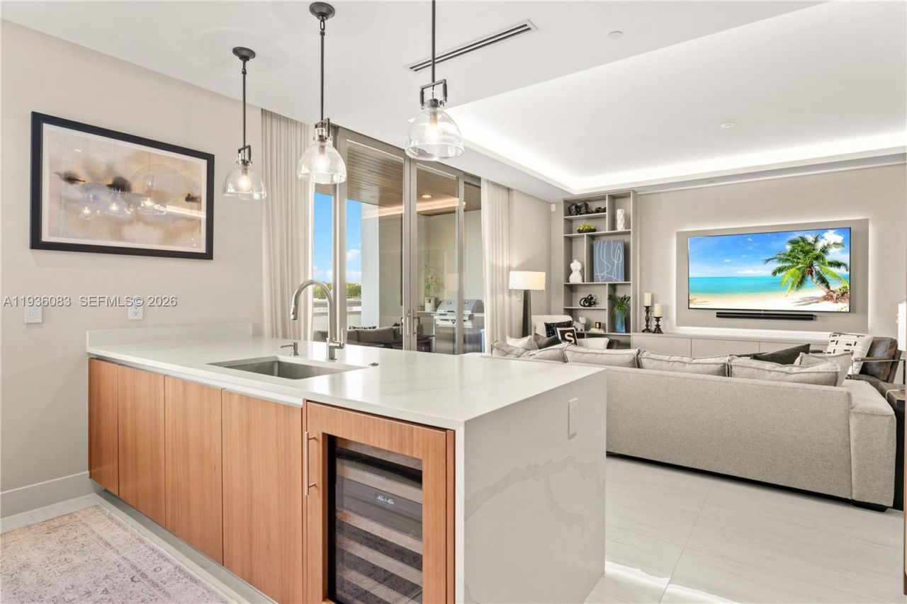 515 Valencia Ave, Unit 403, Coral Gables, FL 33134 Photo