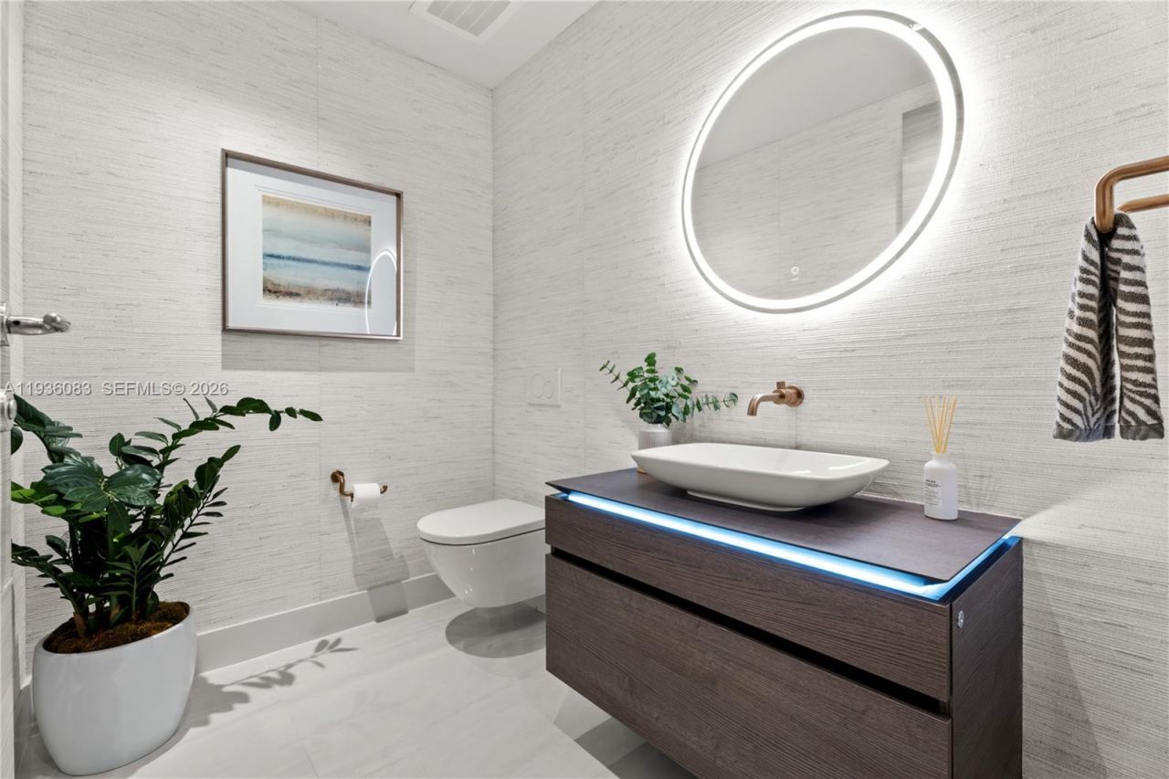 515 Valencia Ave, Unit 403, Coral Gables, FL 33134 Photo