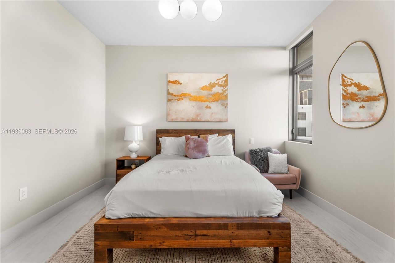 515 Valencia Ave, Unit 403, Coral Gables, FL 33134 Photo