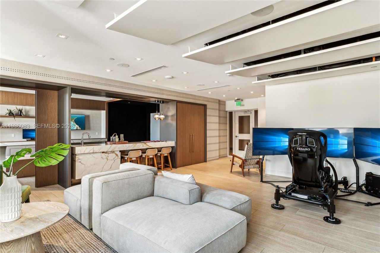 515 Valencia Ave, Unit 403, Coral Gables, FL 33134 Photo