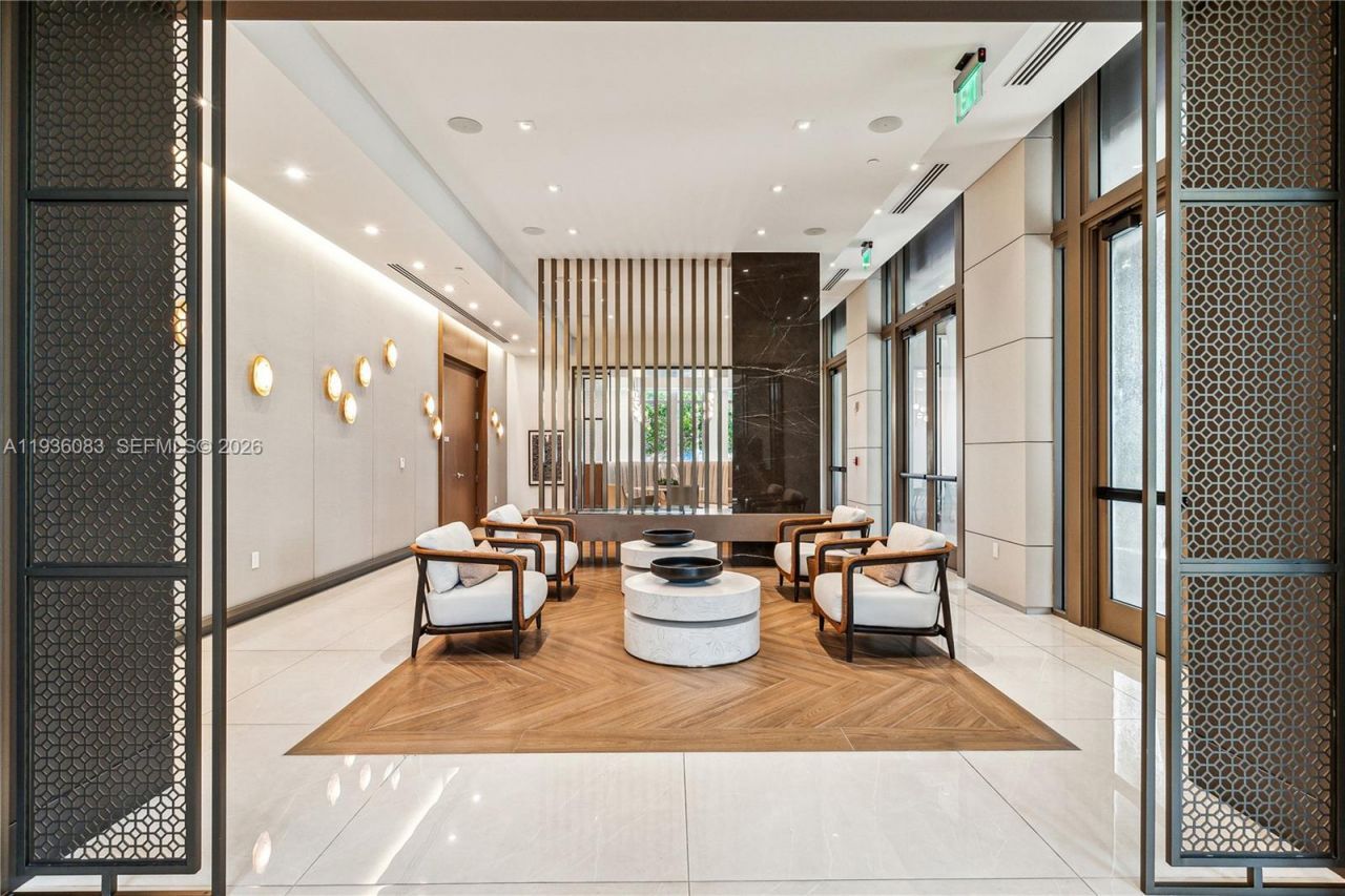 515 Valencia Ave, Unit 403, Coral Gables, FL 33134 Photo