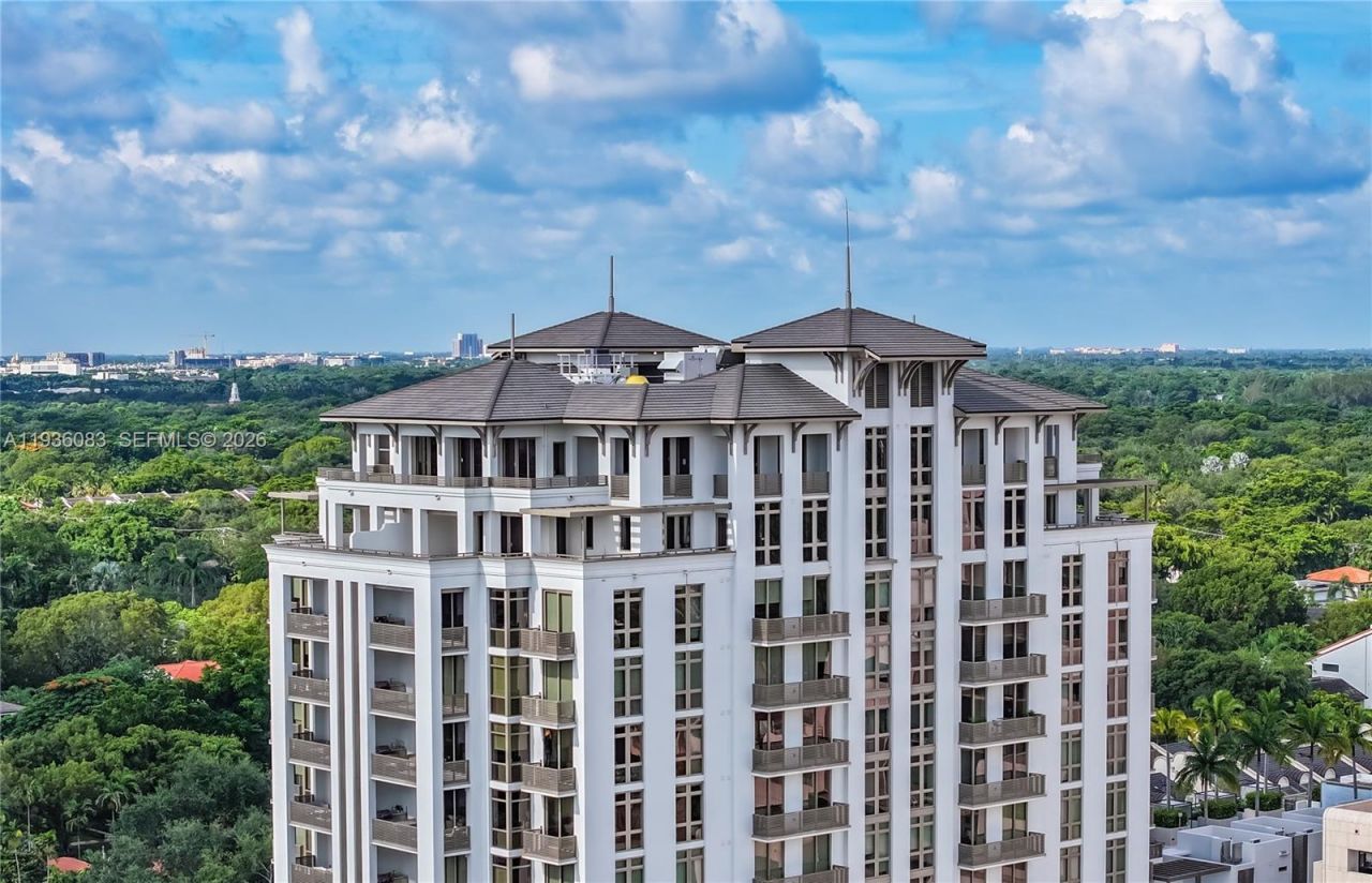 515 Valencia Ave, Unit 403, Coral Gables, FL 33134 Photo