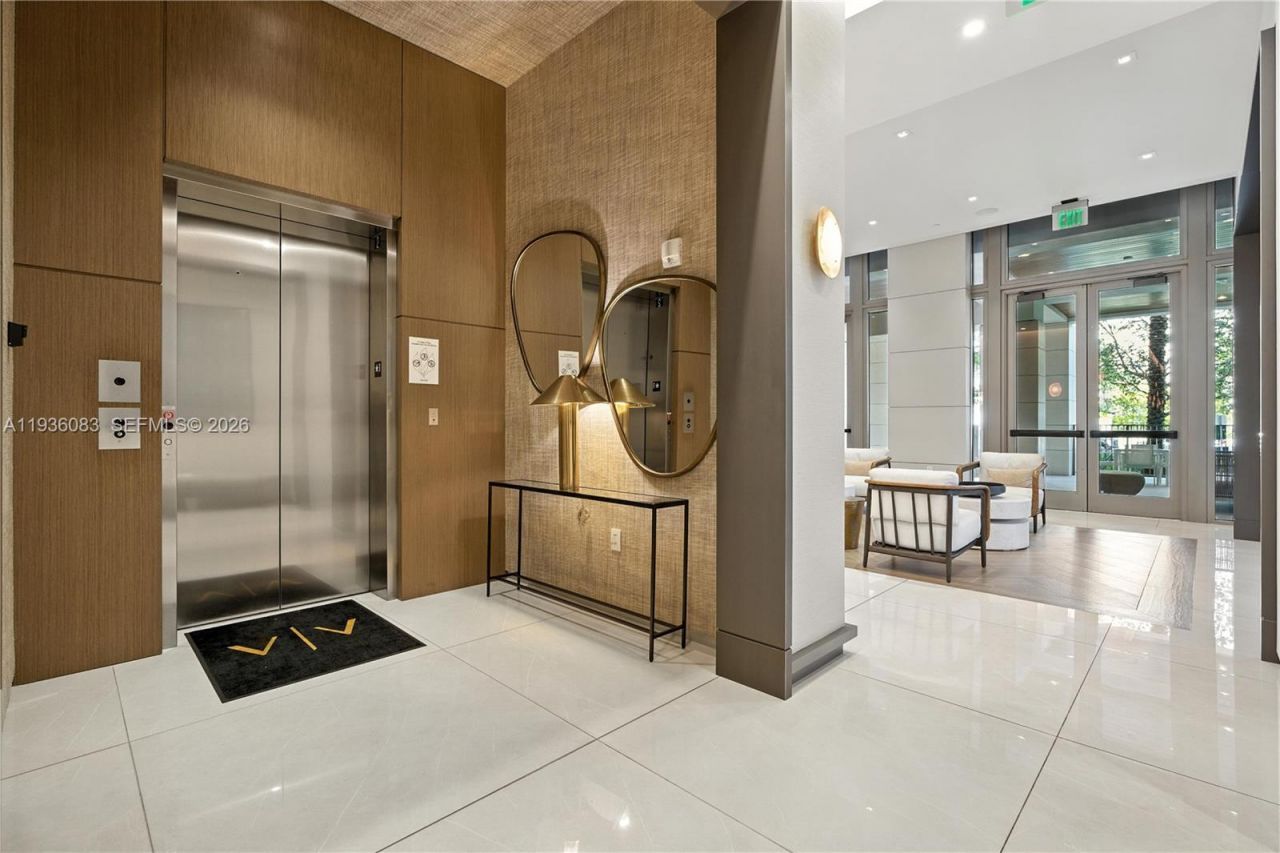 515 Valencia Ave, Unit 403, Coral Gables, FL 33134 Photo