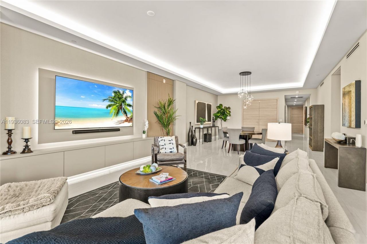 515 Valencia Ave, Unit 403, Coral Gables, FL 33134 Photo