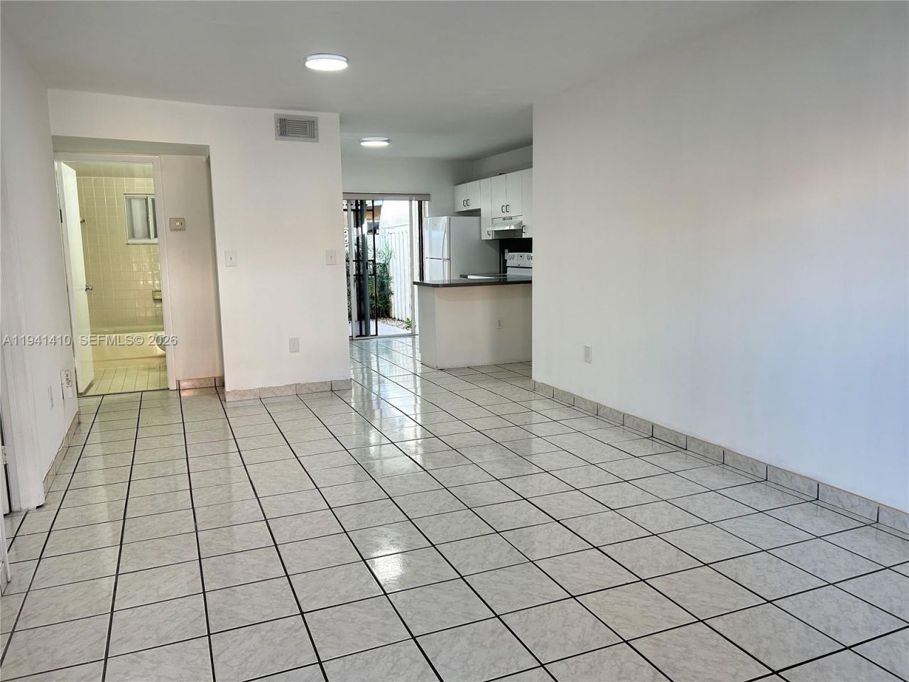 7693 W 29th Ln, Unit 101-48, Hialeah, FL 33018 Photo