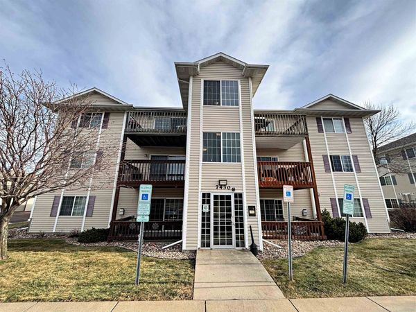 7430 S Louise Ave, Unit 301, Sioux Falls, SD 57108