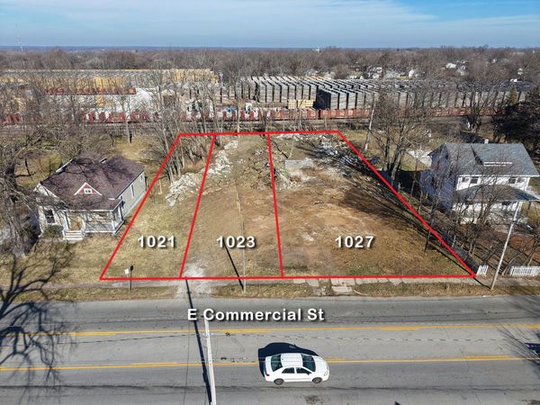 1027 E Commercial Street, Springfield, MO 65803