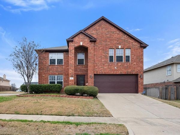 301 Heritage Drive, Crowley, TX 76036