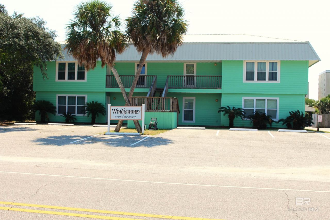 979 W Lagoon Avenue Gulf Shores, AL 36542