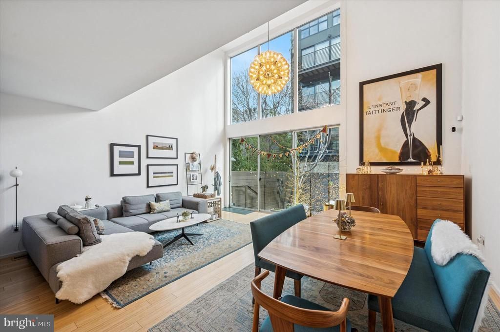 953 N American Street, Philadelphia, PA 19123 Main Photo