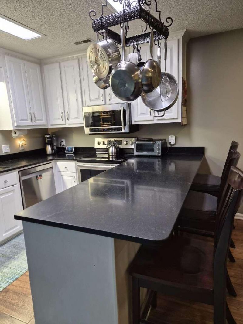 101 Dowling Avenue Photo 6